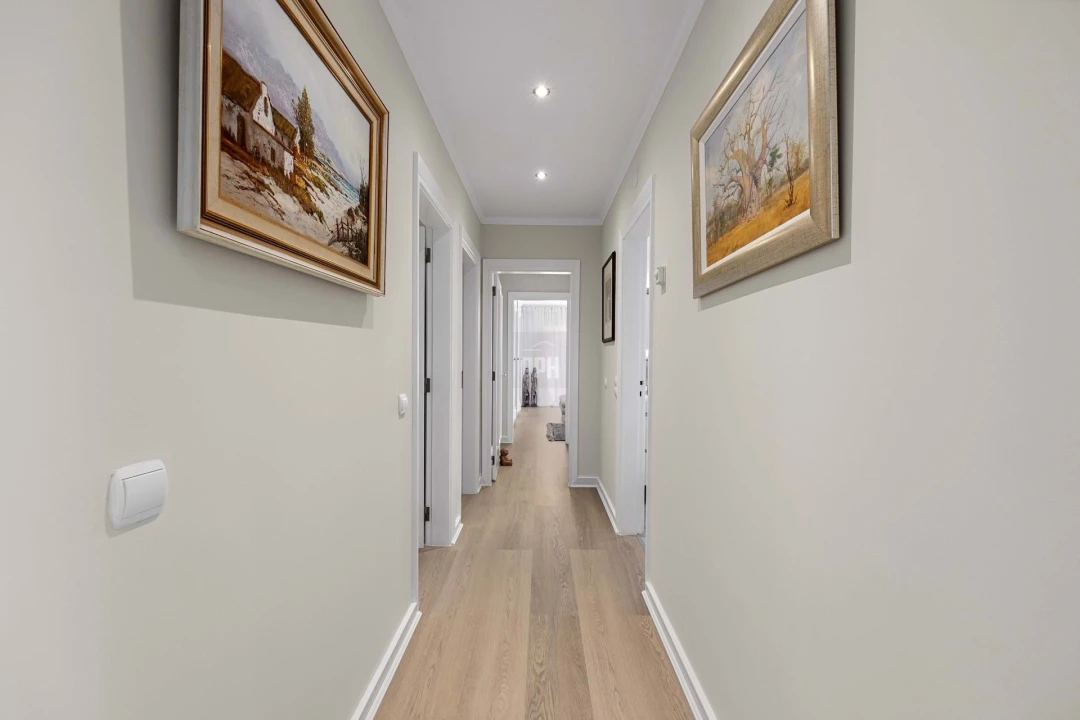 Apartamento T3 para Venda em Quarteira Foto 6