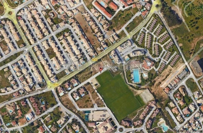Terreno para Venda em Lagos (São Sebastião e Santa Maria)