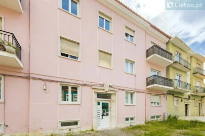 Apartamento T2 para Venda em Algés, Linda-A-Velha e Cruz Quebrada-Dafundo