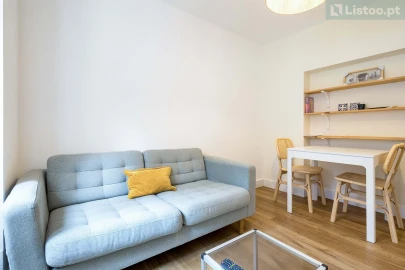 Apartamento T2 para Venda em Algés, Linda-A-Velha e Cruz Quebrada-Dafundo