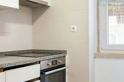 Apartamento T2 para Venda em Algés, Linda-A-Velha e Cruz Quebrada-Dafundo