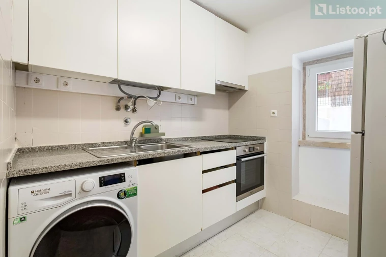 Apartamento T2 para Venda em Algés, Linda-A-Velha e Cruz Quebrada-Dafundo Foto 10