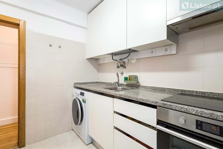 Apartamento T2 para Venda em Algés, Linda-A-Velha e Cruz Quebrada-Dafundo Foto 14