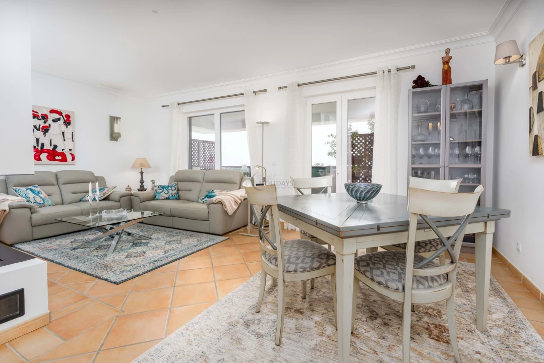 Apartamento T2 para Venda em Quarteira Foto 5