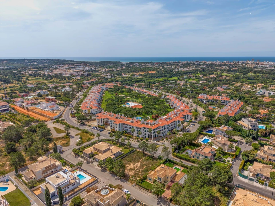 Apartamento T2 para Venda em Quarteira Foto 30
