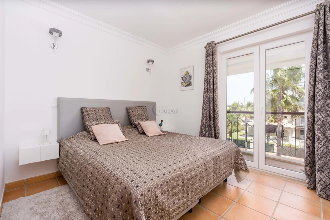 Apartamento T2 para Venda em Quarteira Foto 12