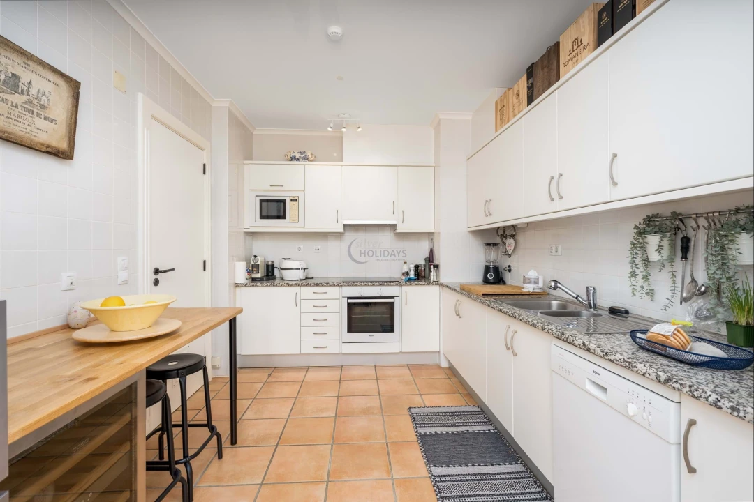 Apartamento T2 para Venda em Quarteira Foto 11