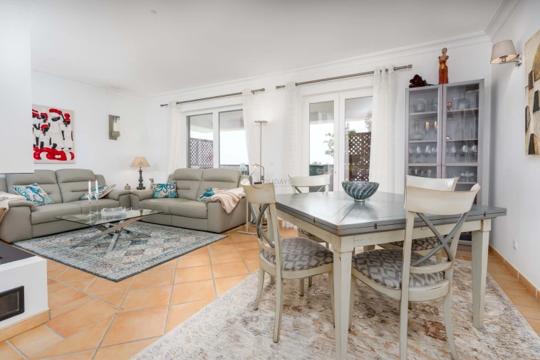 Apartamento T2 para Venda em Quarteira Foto 5