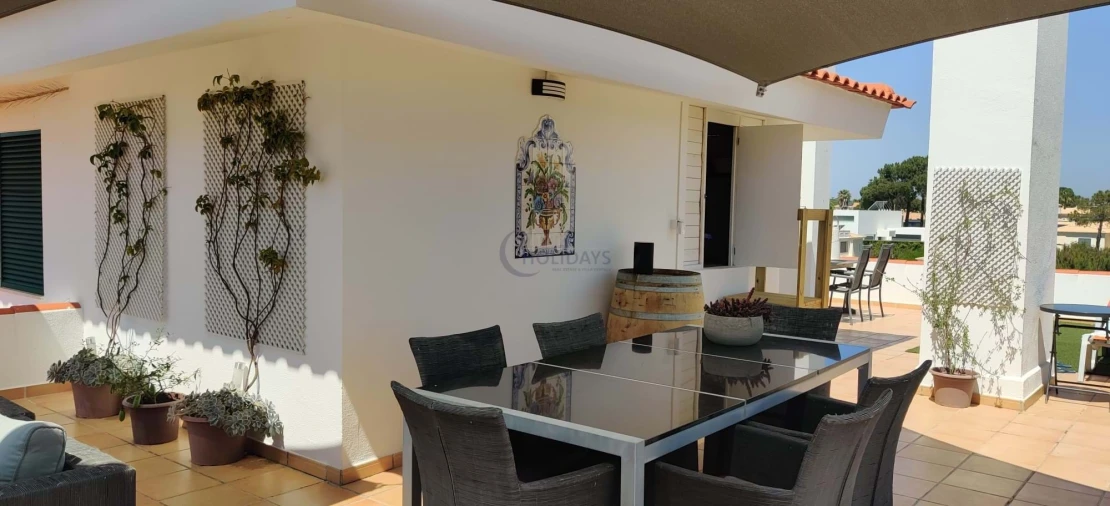 Apartamento T2 para Venda em Quarteira Foto 27