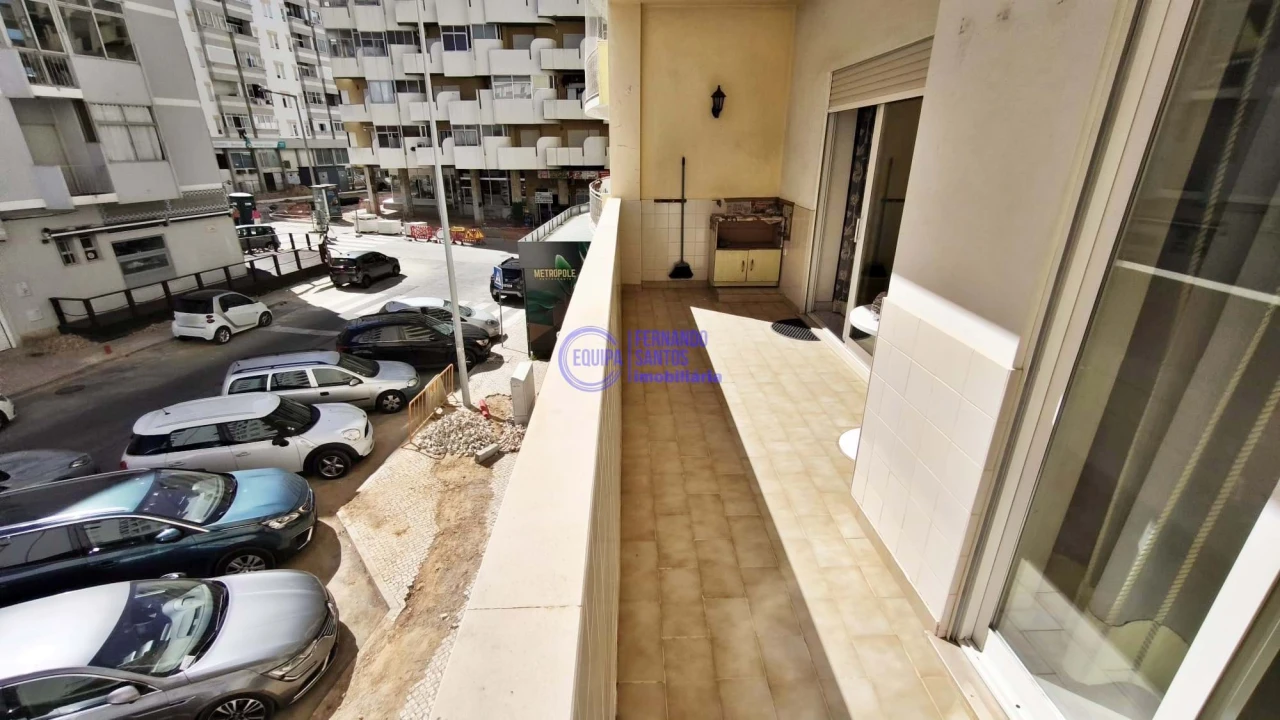 Apartamento T2 para Venda em Armação de Pera Foto 2