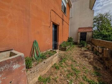 Moradia T4 para Venda em Ramada e Caneças