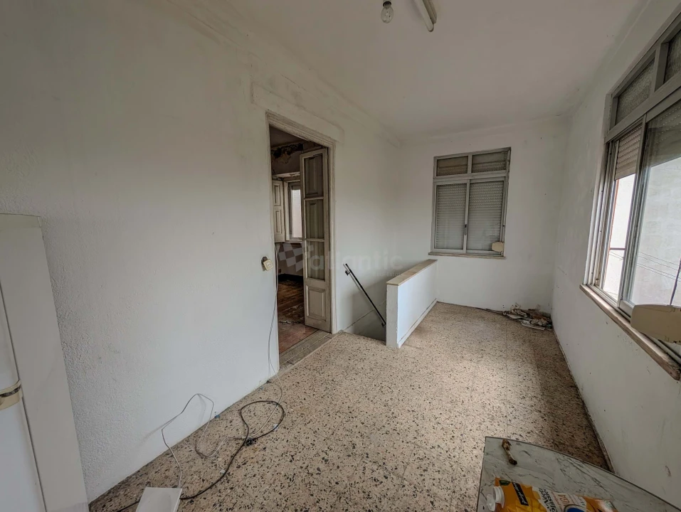 Moradia T4 para Venda em Ramada e Caneças Foto 26