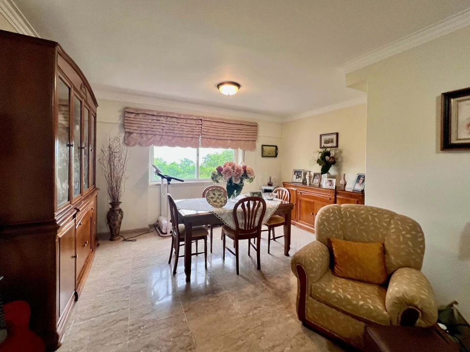 Apartamento T3 para Venda em São Domingos de Rana Foto 2