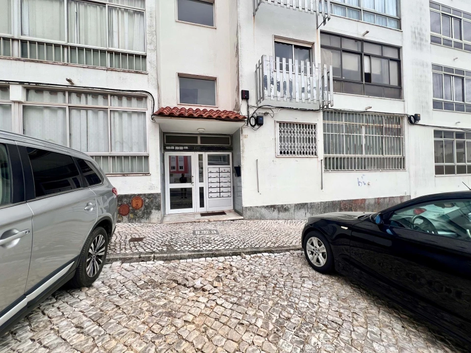 Apartamento T3 para Venda em São Domingos de Rana Foto 20