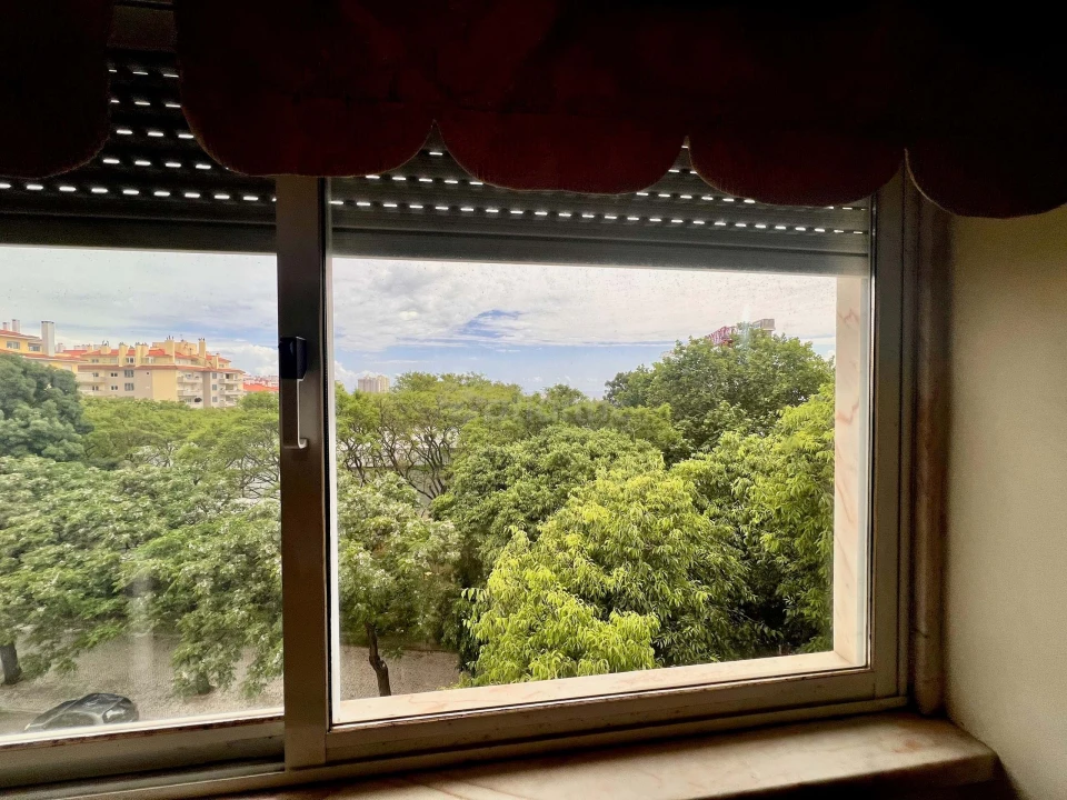 Apartamento T3 para Venda em São Domingos de Rana Foto 3