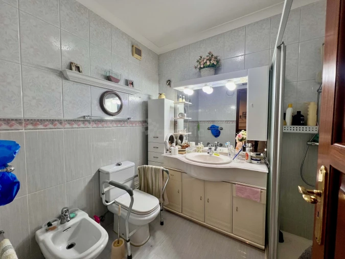 Apartamento T3 para Venda em São Domingos de Rana Foto 14