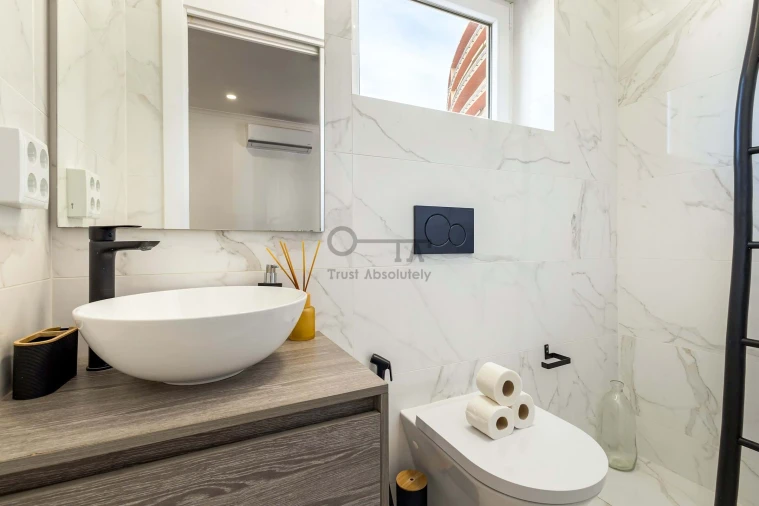 Apartamento T2 para Venda em Santo António Foto 8