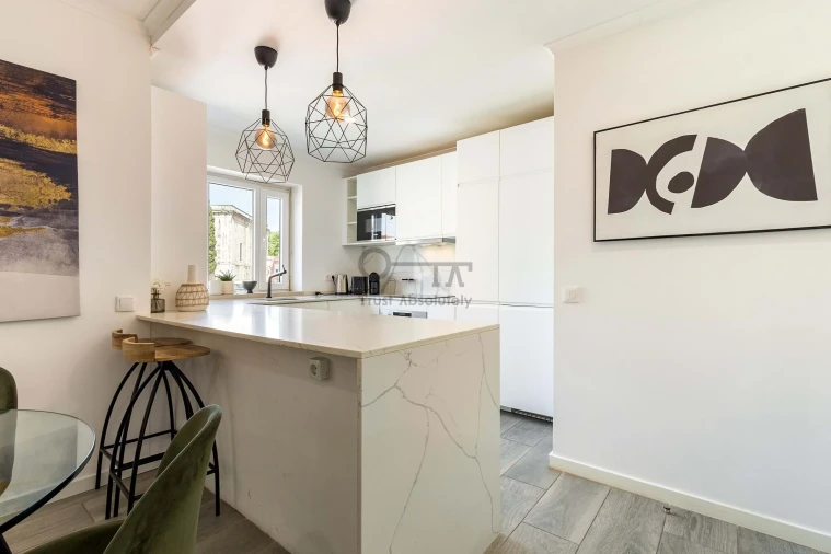 Apartamento T2 para Venda em Santo António Foto 5