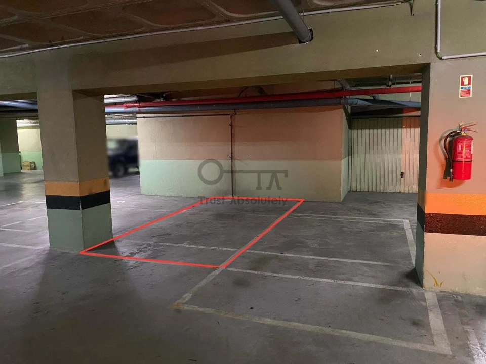 Apartamento T2 para Venda em Santo António Foto 16