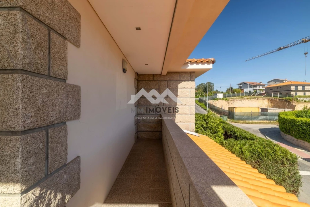 Moradia T4 para Venda em Alpendorada, Várzea e Torrão Foto 50