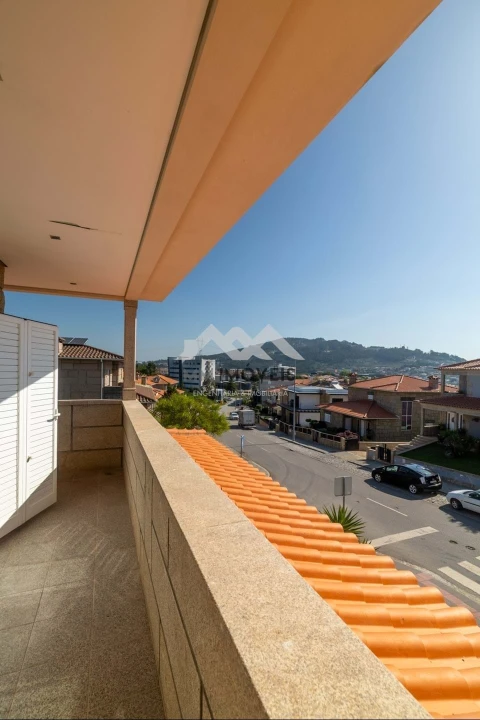 Moradia T4 para Venda em Alpendorada, Várzea e Torrão