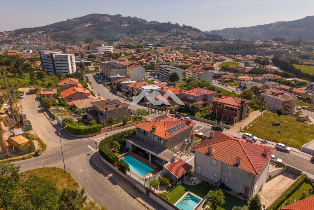 Moradia T4 para Venda em Alpendorada, Várzea e Torrão Foto 51