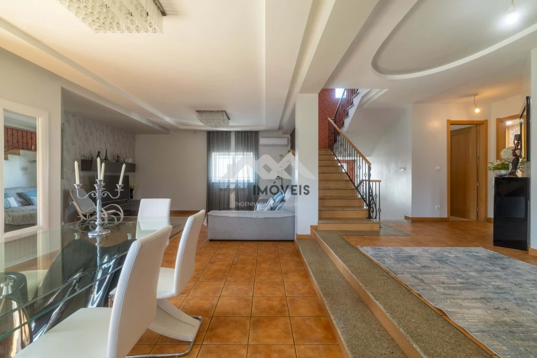 Moradia T4 para Venda em Alpendorada, Várzea e Torrão Foto 5
