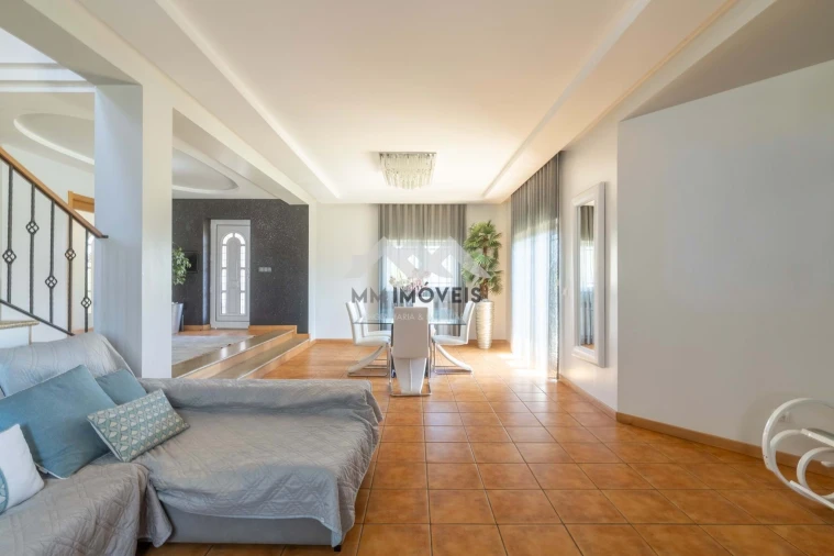 Moradia T4 para Venda em Alpendorada, Várzea e Torrão Foto 7