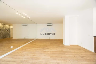 Apartamento T4 para Venda em Cedofeita, Santo Ildefonso, Sé, Miragaia, São Nicolau e Vitória