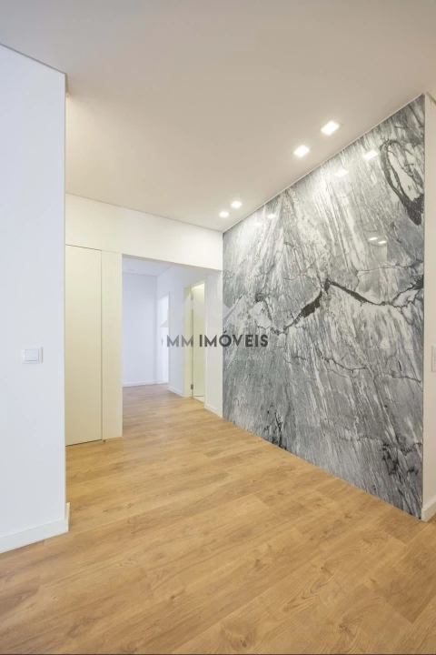 Apartamento T4 para Venda em Cedofeita, Santo Ildefonso, Sé, Miragaia, São Nicolau e Vitória