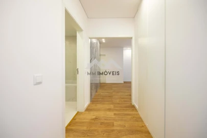 Apartamento T4 para Venda em Cedofeita, Santo Ildefonso, Sé, Miragaia, São Nicolau e Vitória