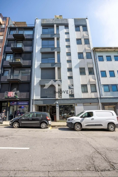 Apartamento T4 para Venda em Cedofeita, Santo Ildefonso, Sé, Miragaia, São Nicolau e Vitória