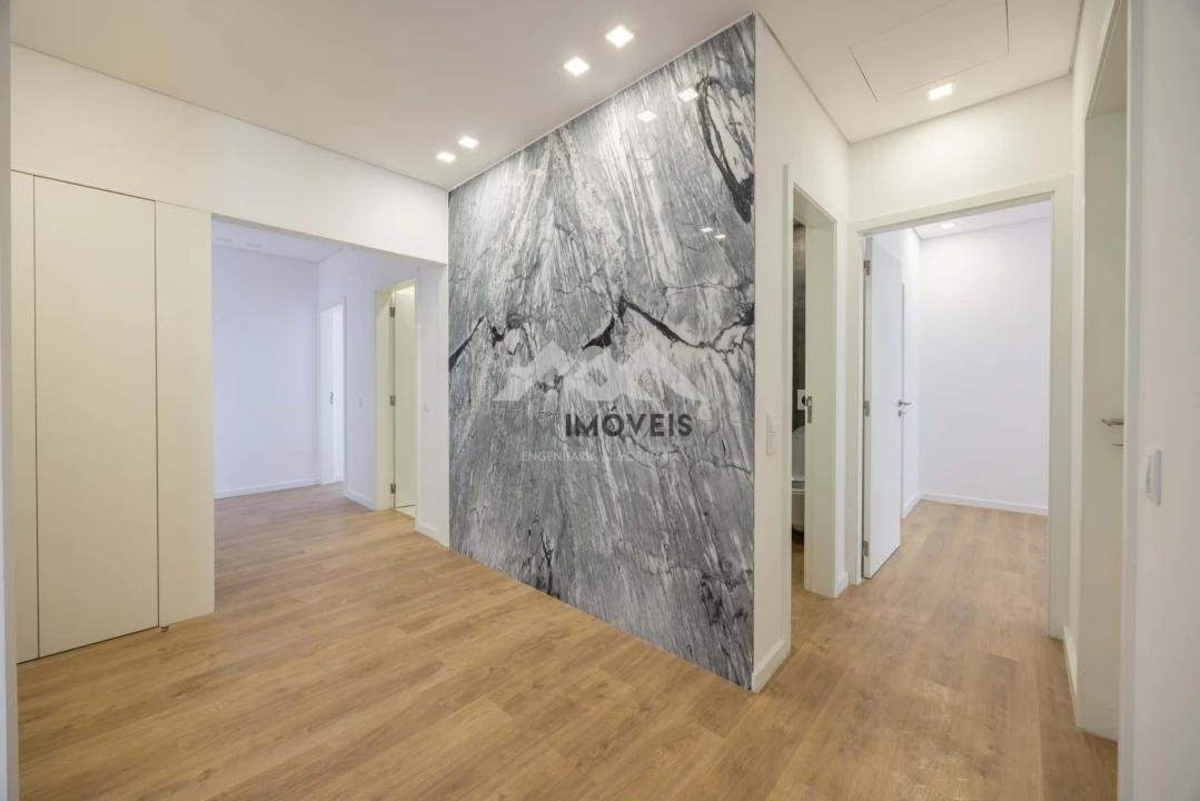 Apartamento T4 para Venda em Cedofeita, Santo Ildefonso, Sé, Miragaia, São Nicolau e Vitória Foto 14