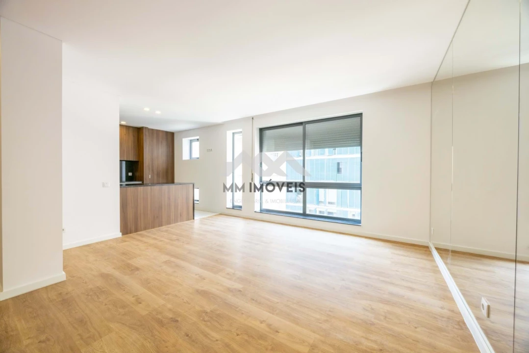 Apartamento T4 para Venda em Cedofeita, Santo Ildefonso, Sé, Miragaia, São Nicolau e Vitória Foto 11