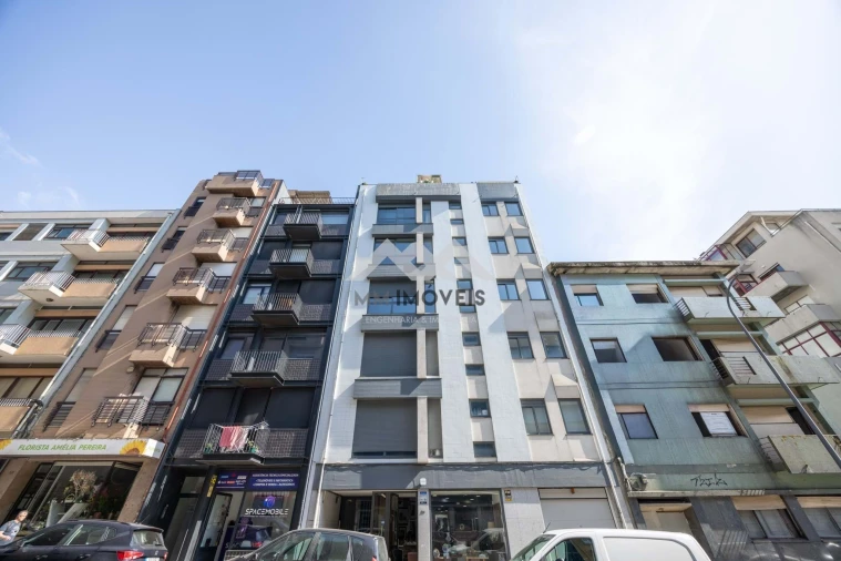 Apartamento T4 para Venda em Cedofeita, Santo Ildefonso, Sé, Miragaia, São Nicolau e Vitória Foto 8