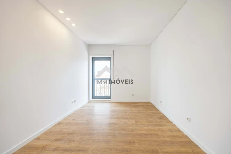 Apartamento T4 para Venda em Cedofeita, Santo Ildefonso, Sé, Miragaia, São Nicolau e Vitória Foto 34