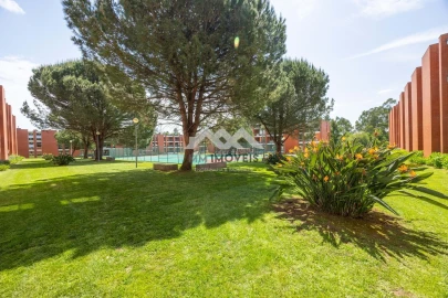 Apartamento T2 para Venda em Milheiros