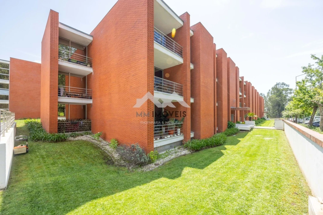 Apartamento T2 para Venda em Milheiros Foto 31