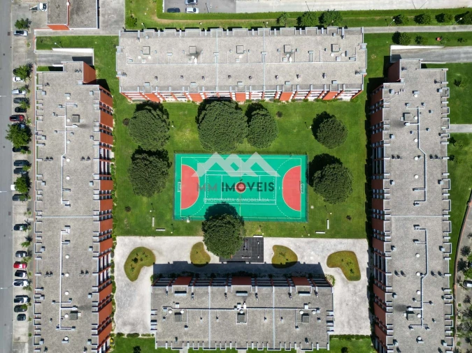 Apartamento T2 para Venda em Milheiros Foto 9