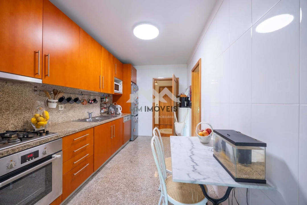 Apartamento T2 para Venda em Milheiros Foto 19