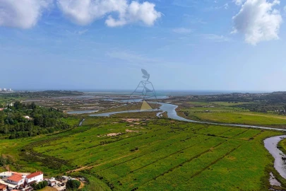 Moradia T4 para Venda em Mexilhoeira Grande