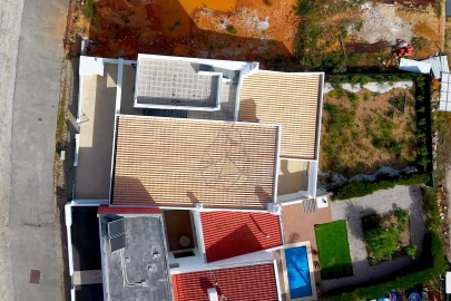 Moradia T4 para Venda em Mexilhoeira Grande