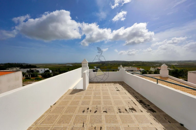 Moradia T4 para Venda em Mexilhoeira Grande Foto 55
