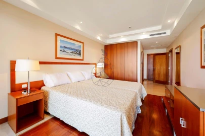 Apartamento T1 para Venda em Estômbar e Parchal
