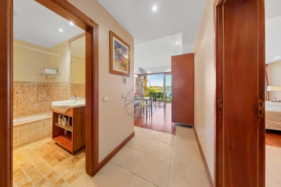 Apartamento T1 para Venda em Estômbar e Parchal