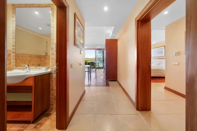 Apartamento T1 para Venda em Estômbar e Parchal