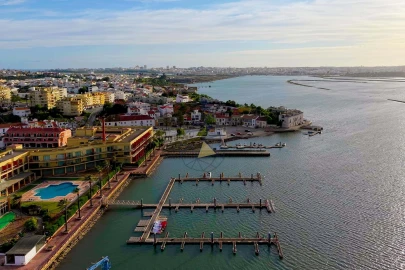 Apartamento T1 para Venda em Estômbar e Parchal