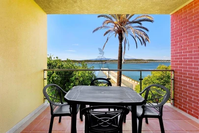Apartamento T1 para Venda em Estômbar e Parchal