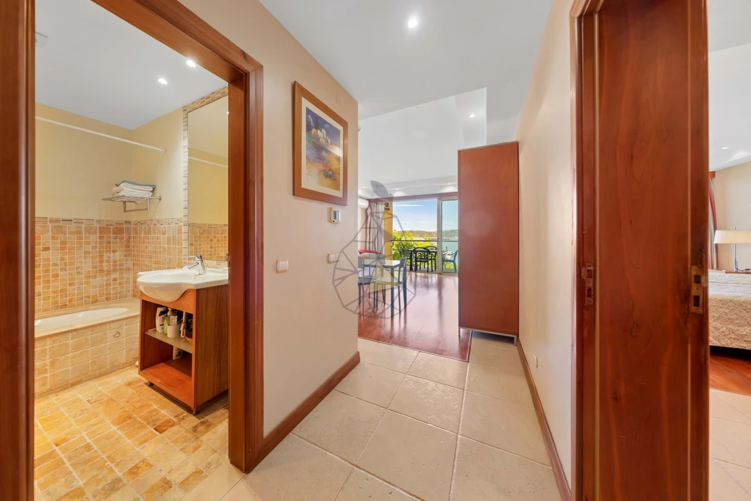 Apartamento T1 para Venda em Estômbar e Parchal Foto 19