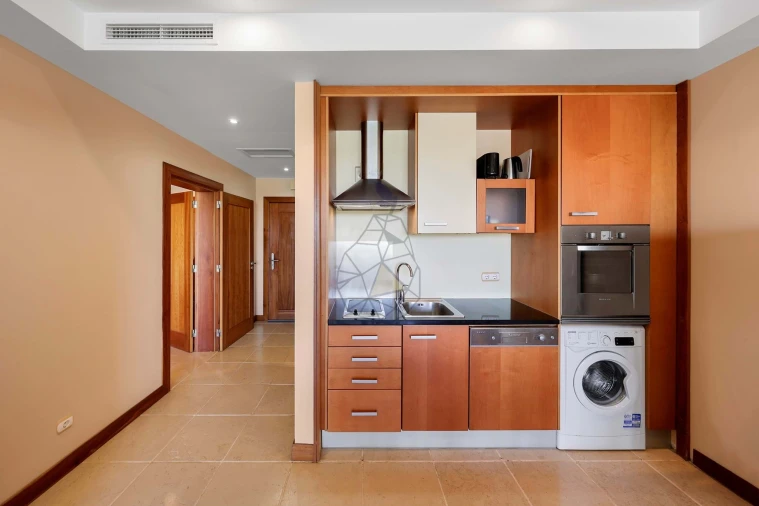 Apartamento T1 para Venda em Estômbar e Parchal Foto 23